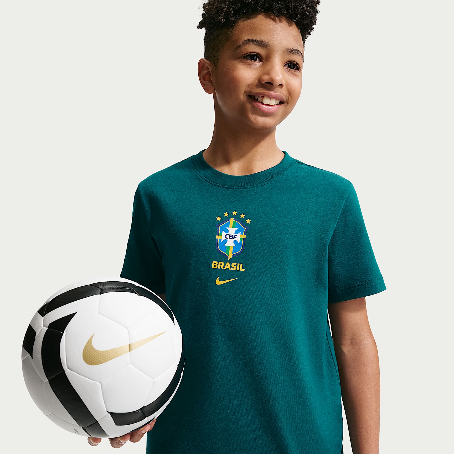 NIKE Brasil サッカー Tシャツ Brazil Older Kids' Nike Football T-Shirt. Nike CA